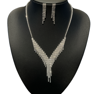 Σετ κολιέ και σκουλαρίκια Venus ασημί Σετ κολιέ και σκουλαρίκια Venus ασημί